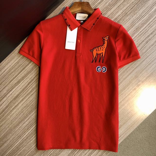 Gucci's new spring/summer deer embroidered short-sleeved lapel T-shirt for men,