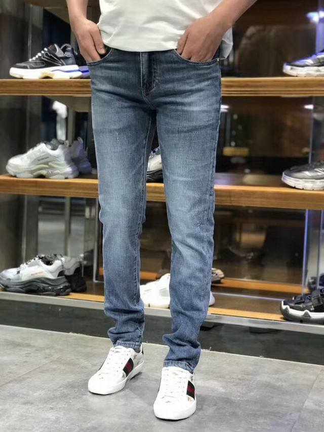 Counter quality, mainly promoting the popular V*Er Versace 2680Ss early spring