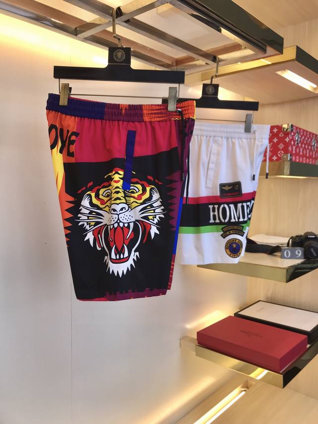 Men's fashion business casual shorts, top quality Hong Kong goods, a must-have