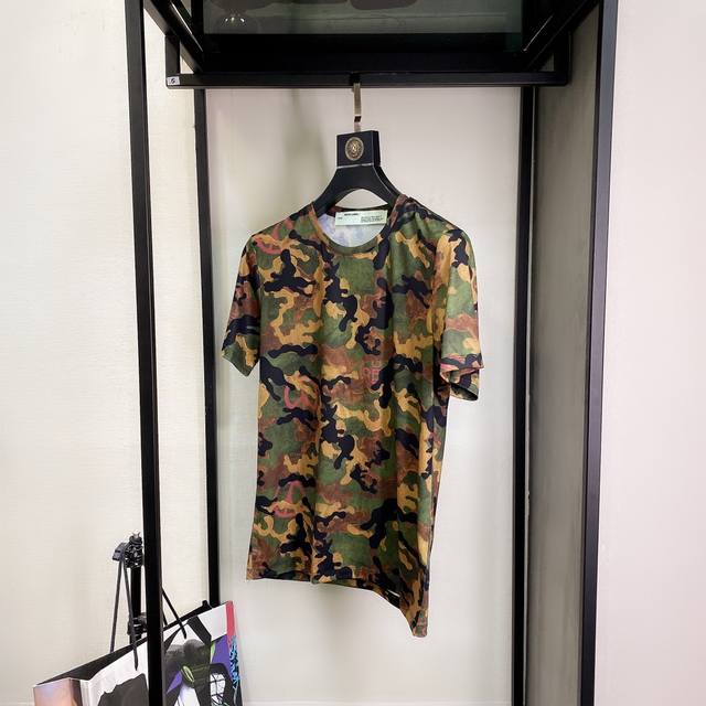 Off-White Ss Anime Limited Series Arrow Short-Sleeve T-shirt uses a cross-arrow