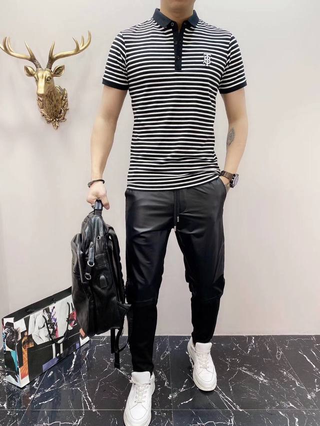 Burberry's new spring/summer men's short-sleeved T-shirts are custom-made with