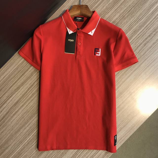 Fendi's new spring/summer men's embroidered short-sleeved lapel T-shirt, a count