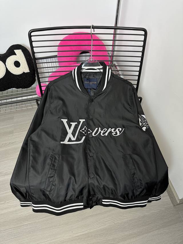 Style number: Hmy163# Lv Louis Vuitton Pharrell joint model hot-drilled embroid