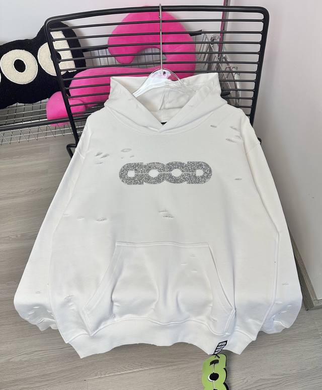 Style number: Hmy153# Goodbrand rhinestone-ripped long-sleeved hooded sweatshir