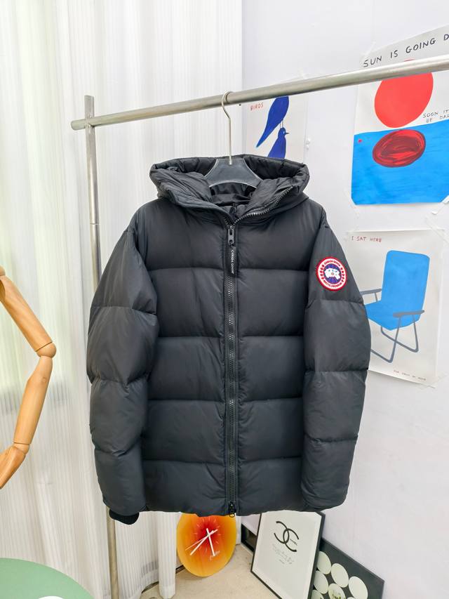 Style number: Y167 2801 Mid-length Canada Goose Lawrence Down Jacket The Lawren