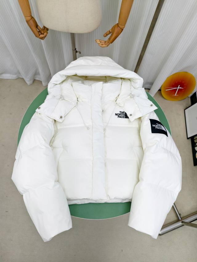 Women's Style number: Y165 The North Face Korea Limited Edition 2-in-1 Short Det