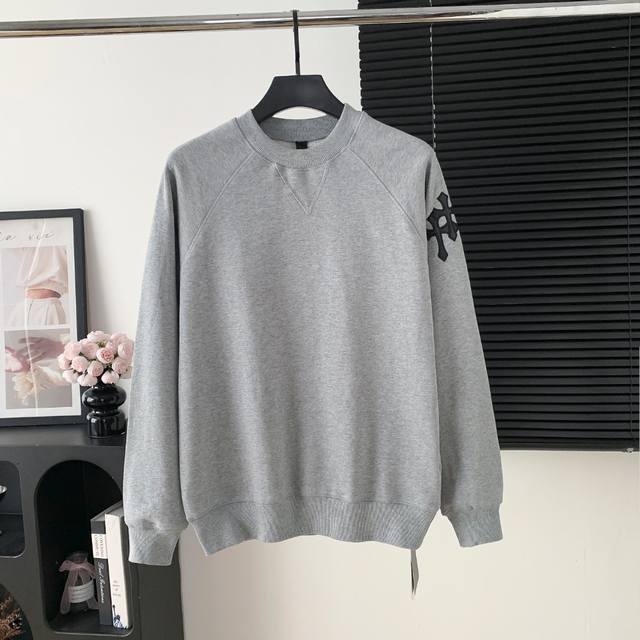 Style number: A80 Chrome Hearts Round Neck Sweatshirt The fabric of the clothin