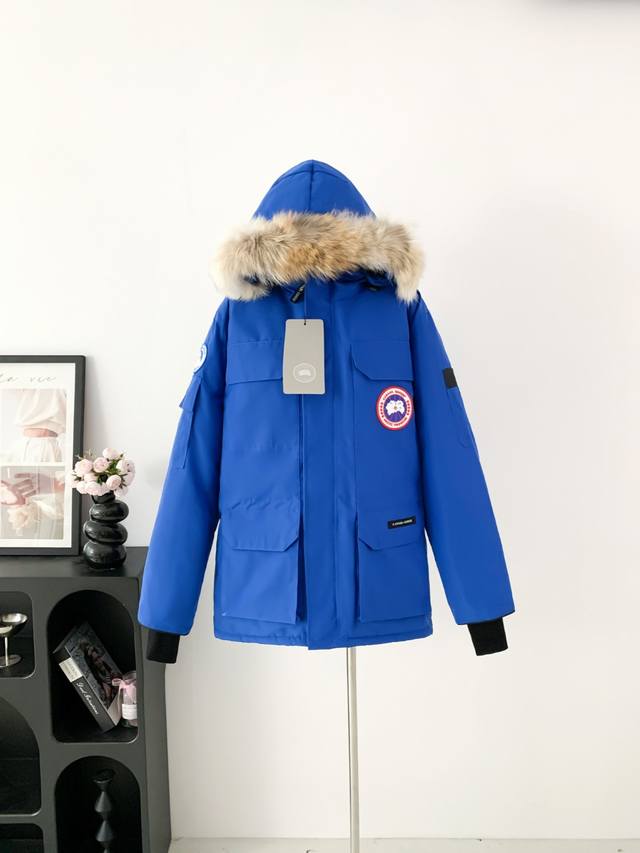 Top-quality, fake model photos, taken in-house. Please do not steal or pass off