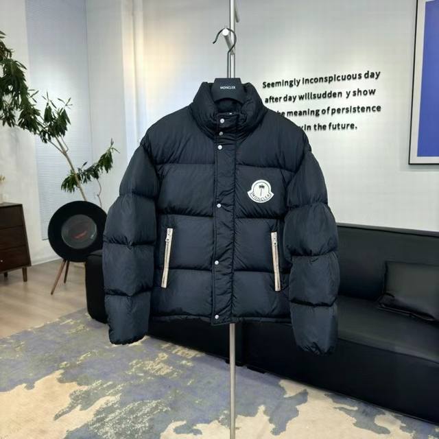Moncler Fw22 Genius x Palm Angels Short Down Jacket Sizes: 1, 2, 3, 4, 5 Descrip