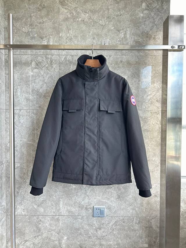 Canada Goose "" E24 Parker 5816 unisex style, my personal favorite, simple, eleg