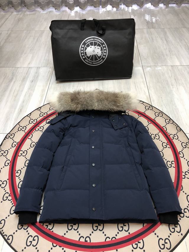 Canada Goose Wyndham Parker features 29 unisex styles with detachable hoods and