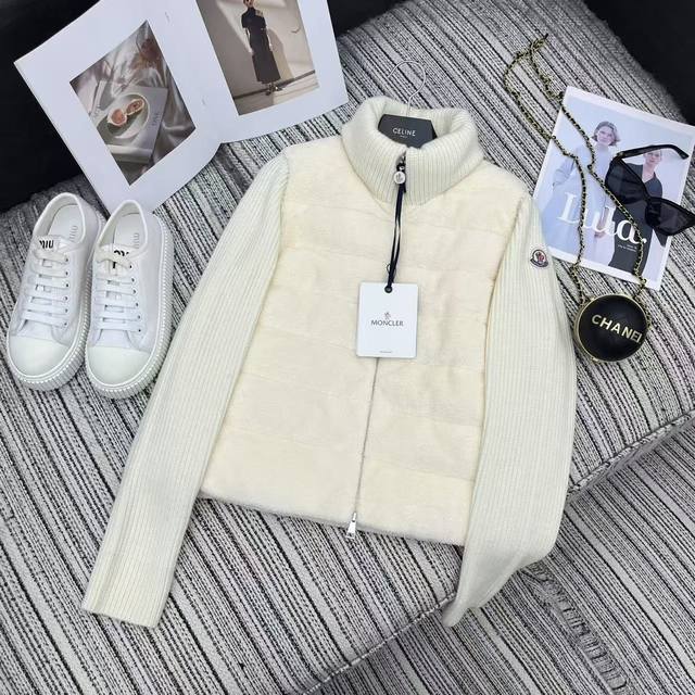 Moncler 2025 Autumn and Winter new Cardigan, a medium-thick down jacket, the bot