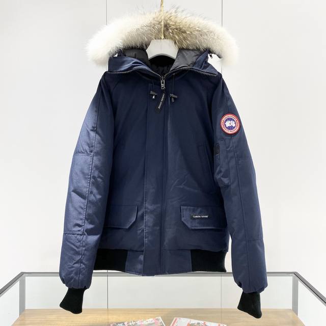 Navy blue hanging racket flat display picture