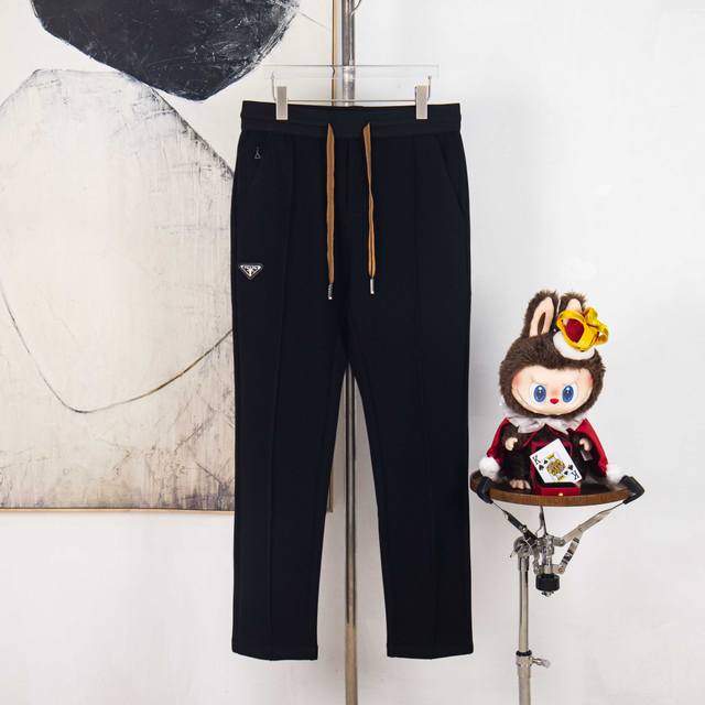 Zp Version [Exclusive Supply] Prada 2025 new triangle badge couple's loose strai