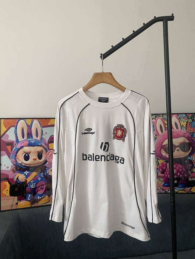 First batch. Get 10 Balenciaga 2025 new long-sleeved jersey Material: High versi