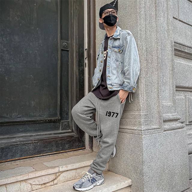 Correct version of the popular model image, one code for each item. Fear Of God