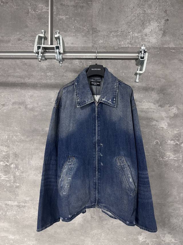 Blcg Balenciaga 25Ss cut and worn vintage denim zipper jacketThe fabric is made