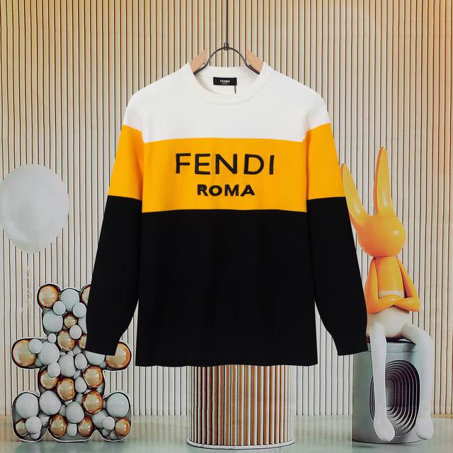 Fendi's popular fall and winter round-neck knit sweater. High-quality Italian fa