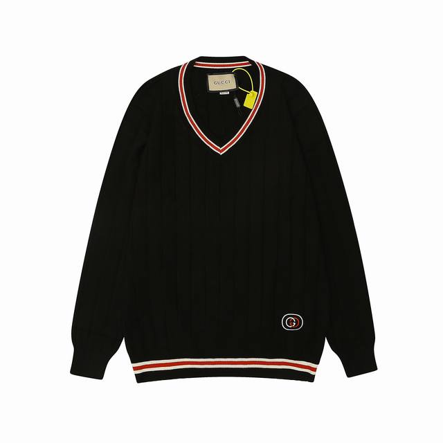This popular Gucci ribbed gradient V-neck knitted sweater features an embroider