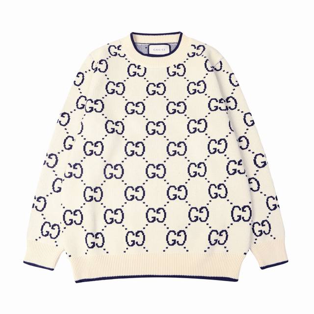Gucci counters reproduce the top-of-the-line Gg wool jacquard sweater. This blue