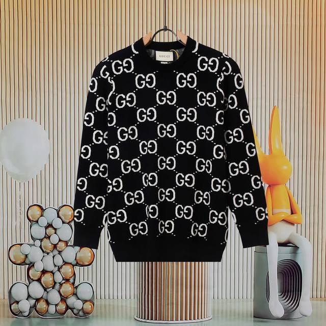 Best-selling Gucci all-over logo knitted sweater with top-notch detailing. The c