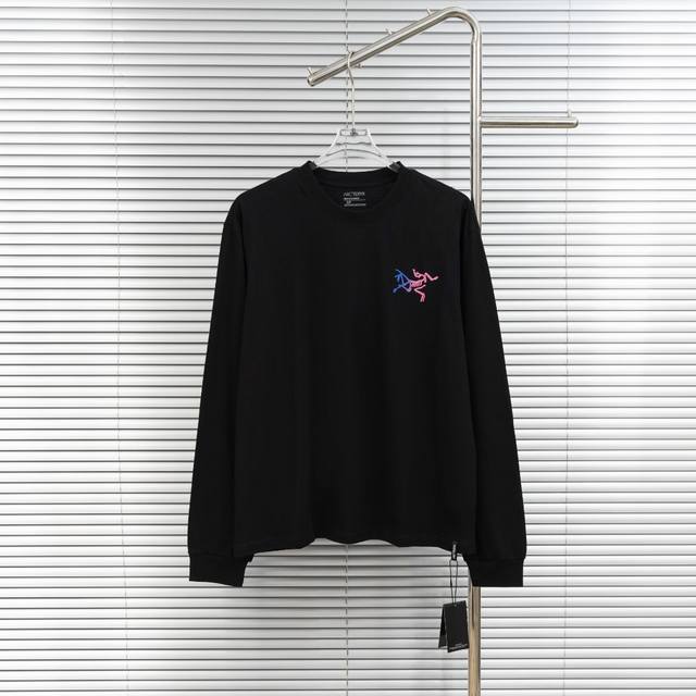 Top version difference currency Style: Arcteryx Gradient Logo Pullover Long Slee