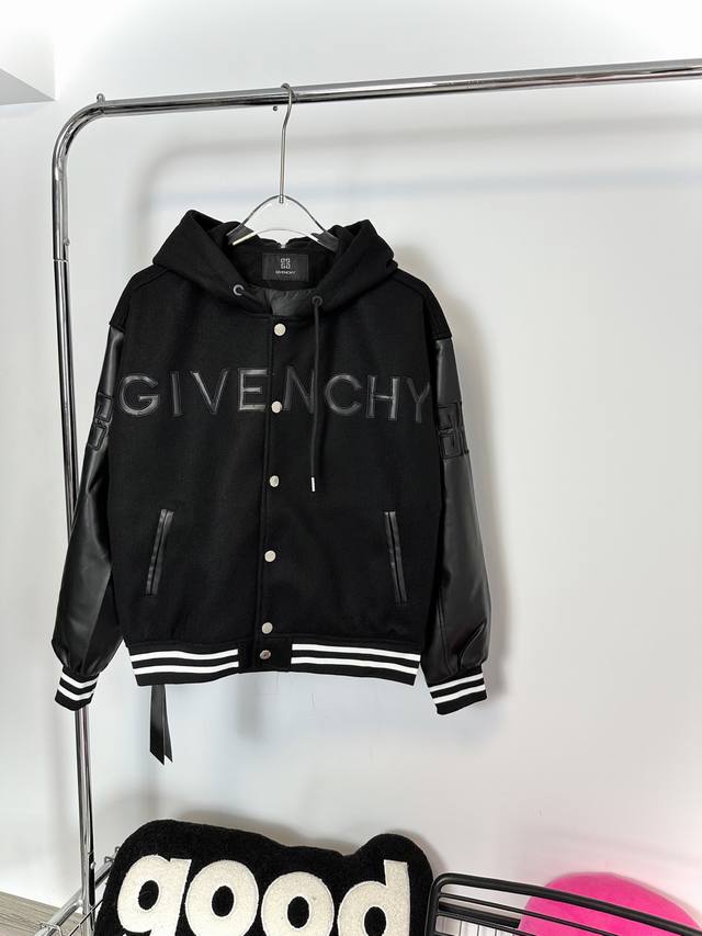 Style number: Hmy188# Givenchy's latest 3D three-dimensional leather label embr