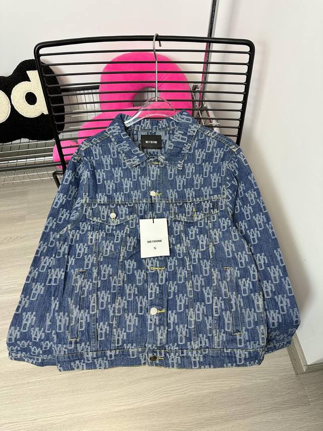 Style number: Hmy186# We11Done We11's latest classic Logo jacquard all-over pri