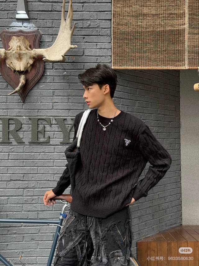 Style number: Hmy181# Model consultation picture group Prada Prada couple's spr