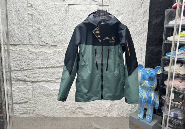 Arrived the next dayArc'Teryx Alpha Sv seventh generation six colors in stockSiz