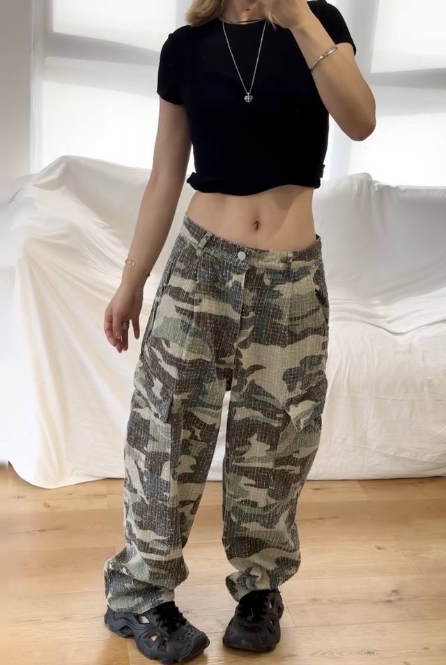 w8867# Stussy desert camouflage overallsCustom hardware mold, all the details ar