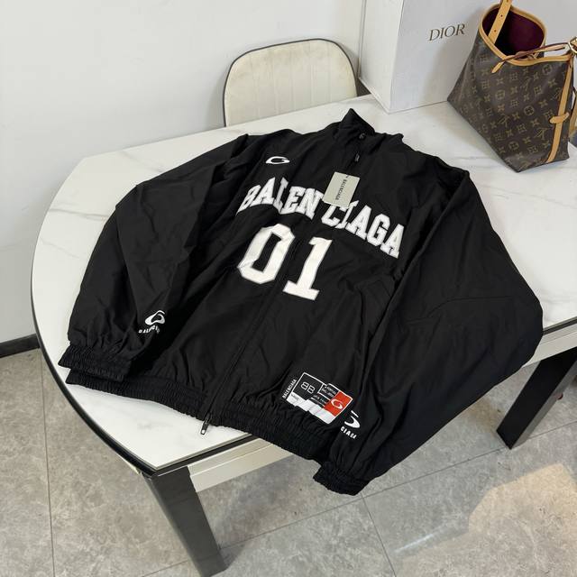 Style: K12 New Balenciaga* Balenciaga 25Ss Retro Basketball Lettering Print Zip