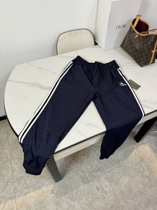 Style: K05 Balenciaga Double Hook Embroidery Patchwork School Uniform Style Spo