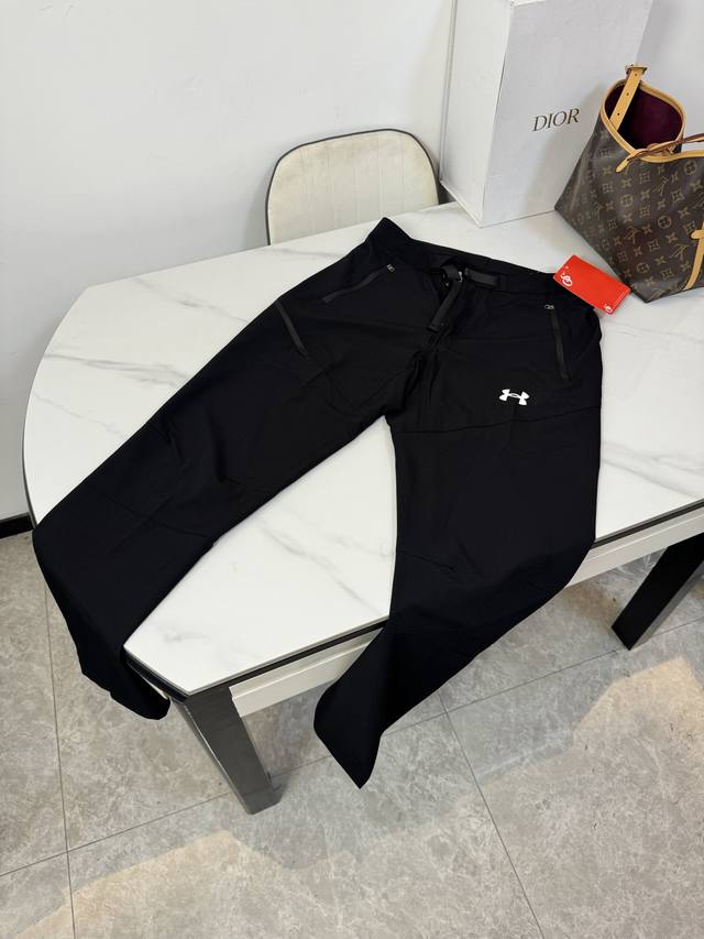 Style No.: T105 Under Armour Outdoor Hiking and Mountaineering Softshell Taped