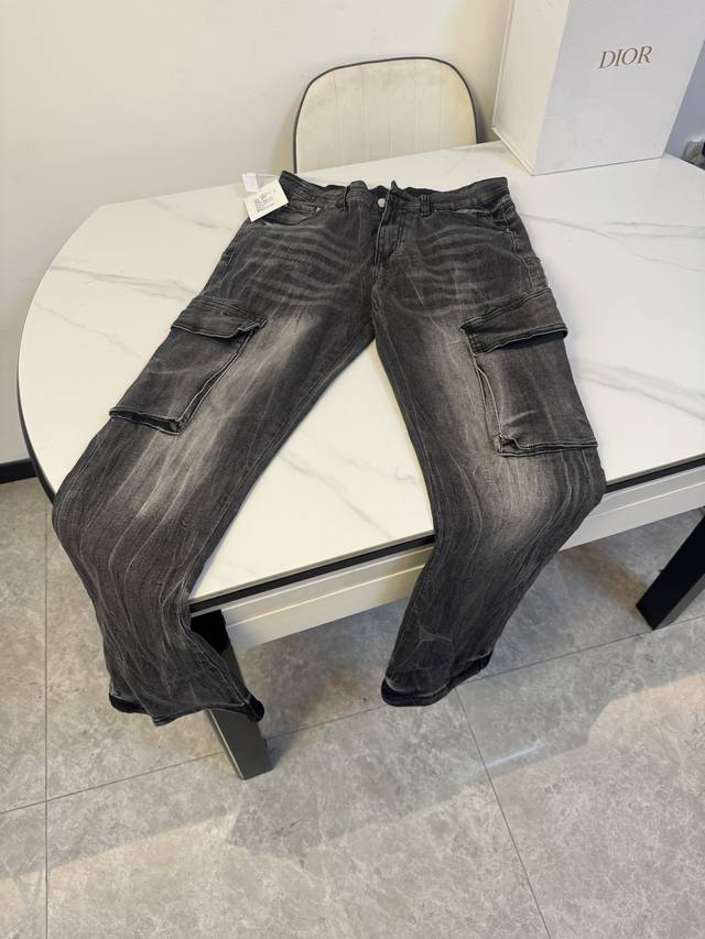 Style No. B14 High Street New Washed American Retro Pocket Jeans Lightning Trou