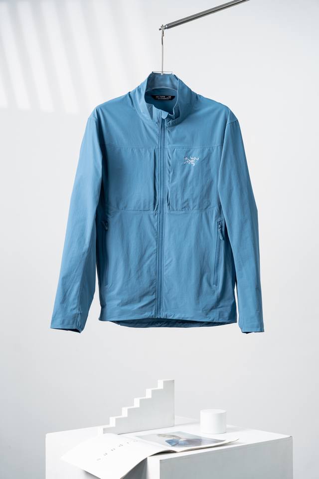 Diamond Blue Arcteryx Gamma Mx Lightweight Breathable and Comfortable Pilot Stan