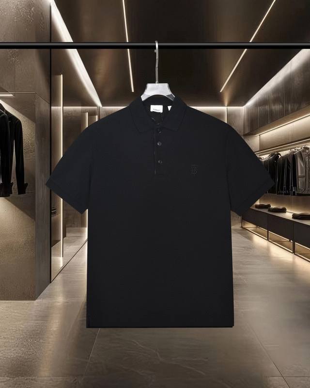 Bur Burberry's hot-selling collection is here! This short-sleeved polo shirt, fe