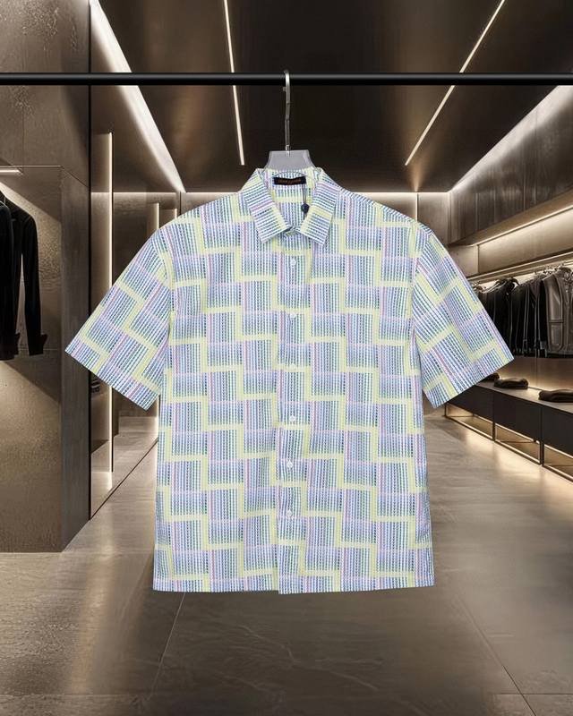 Lv Louis Vuitton's hot-selling 2025 limited edition rainbow gradient checkered w