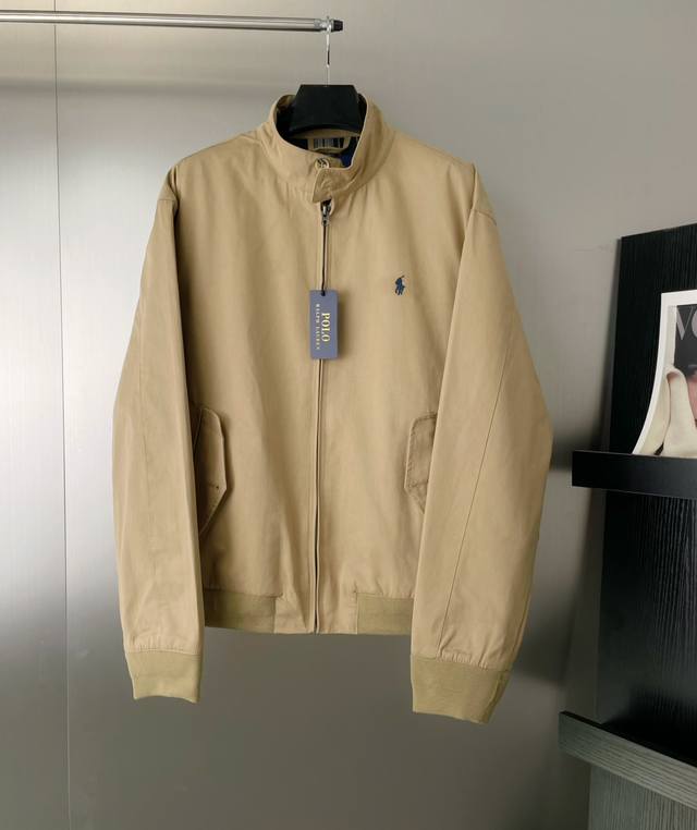 Style: R05 Ralph Lauren unisex Harrington jacket with a stand-up collar and vin