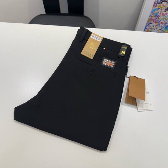 Style: D425 Burberry's classic black suit pants, a classic bestseller from the