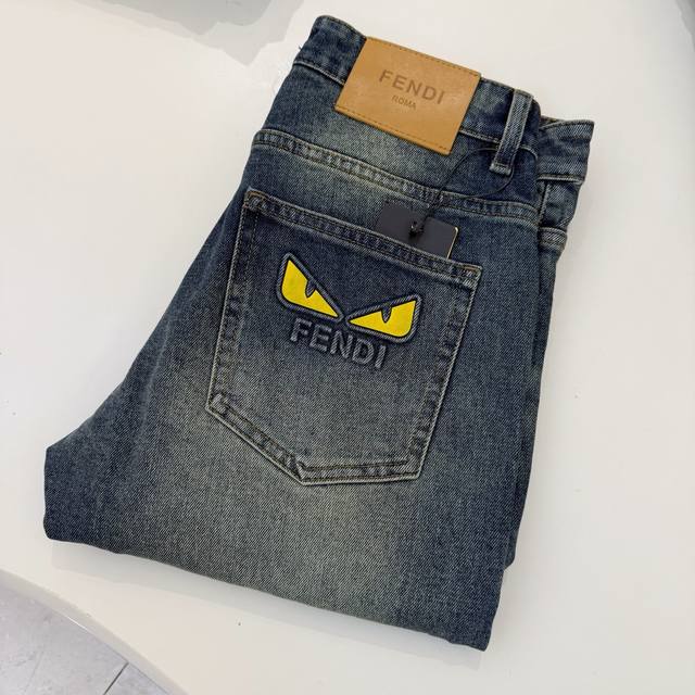 Style number: D395 Fendi autumn and winter slim-fit jeans! Heavy fermentation a