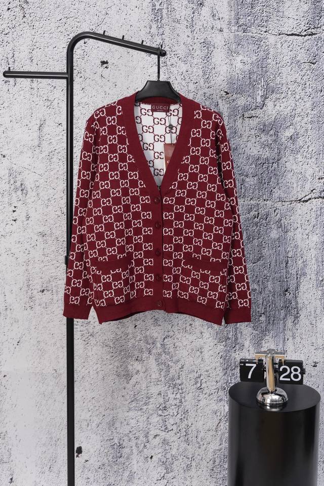 Gucci 2025 Fall/Winter New Logo Embroidered Jacquard Cardigan Sweater (Unisex) I