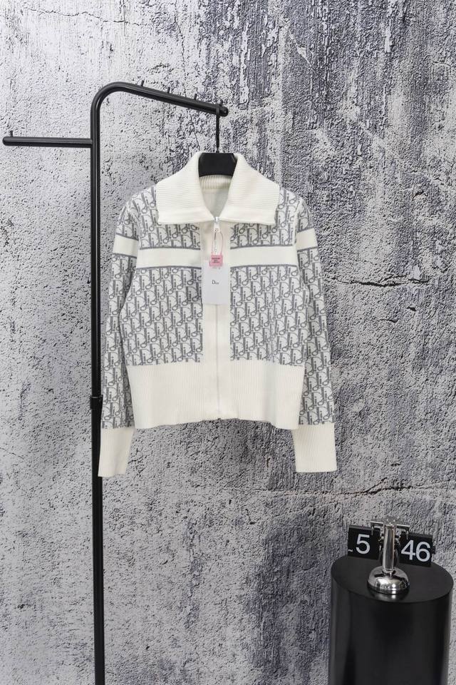 Dior 25Fw Classic Oblique jacquard knit cashmere lapel sweater . Made from prem