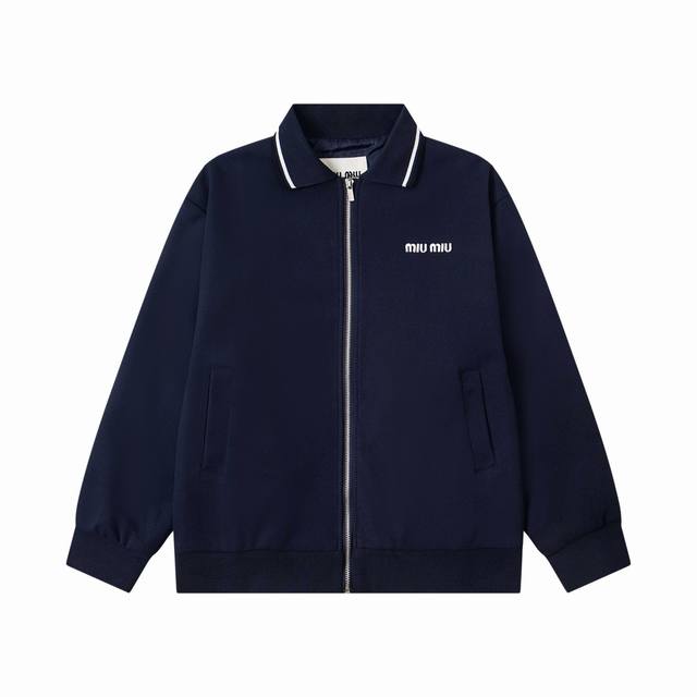 New Arrival Style: B142 Miumiu's new autumn/winter lapel polo-style casual zip-