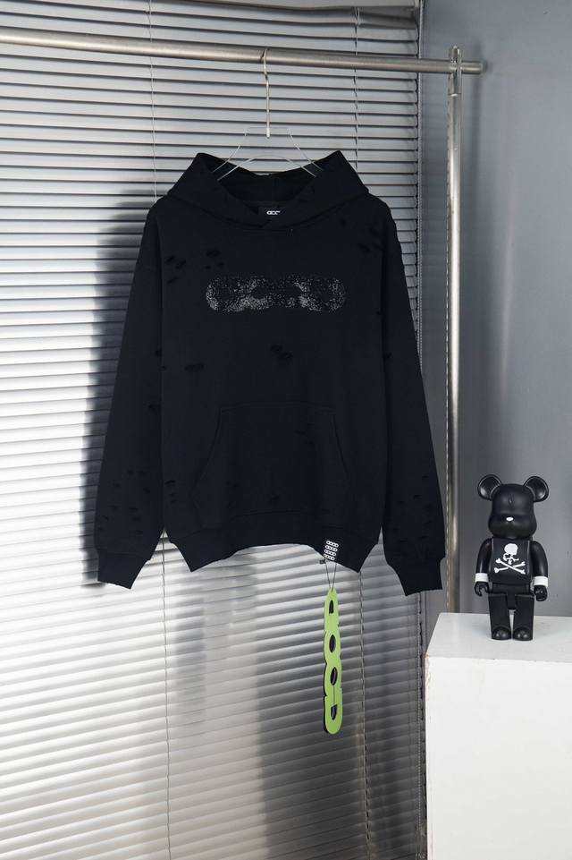 New Arrival Style: B138 Good's new classic chest logo and rhinestone lettered r