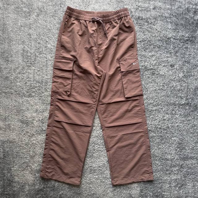 nk647# Nike Swoosh Overalls Adjustable Legs Breathable and comfortable, with a f
