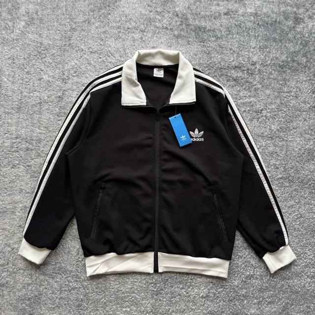 a48# Adidas Originals new waffle stand collar jacket, same style as celebrities