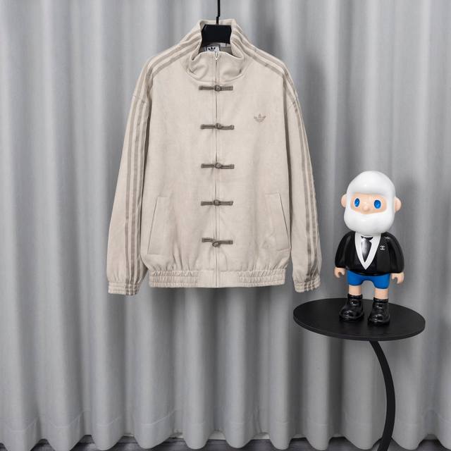 Limited Edition Chinese Tang Suit by Trefoil Rome wasn't built in a day. Ever G