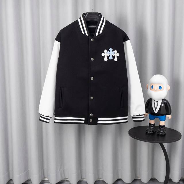 Chrome Hearts baseball jacket 25Ss runway style. With its moderate thickness an