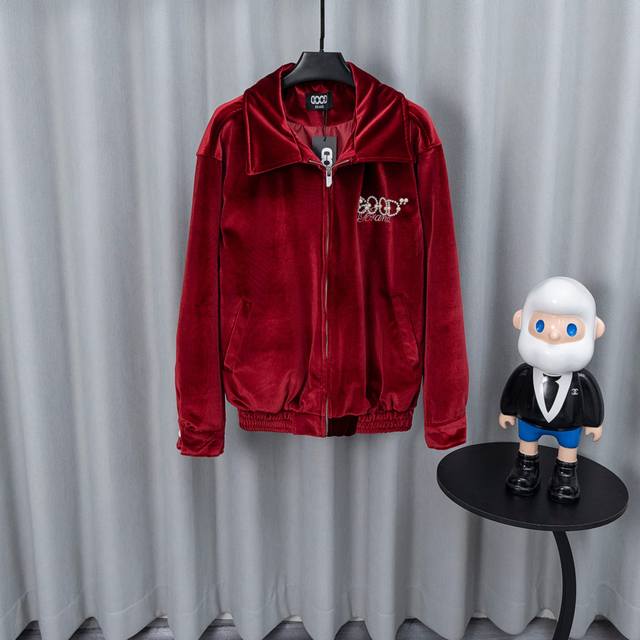 good baseball jacket 25Ss catwalk style. With its moderate thickness and high-de